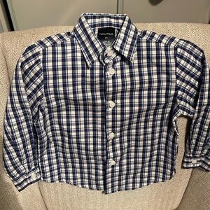 Gently used 3t long sleeve Nautica button down shirt